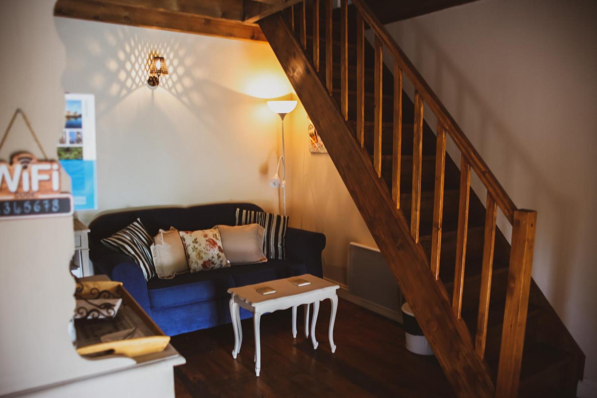 Les Puvinieres Guest House Breuil-Barret Exterior photo